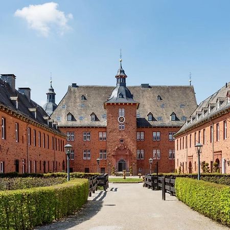 Ferienwohnung Saalstube - Schloss Adolphsburg 키르훈뎀 외부 사진