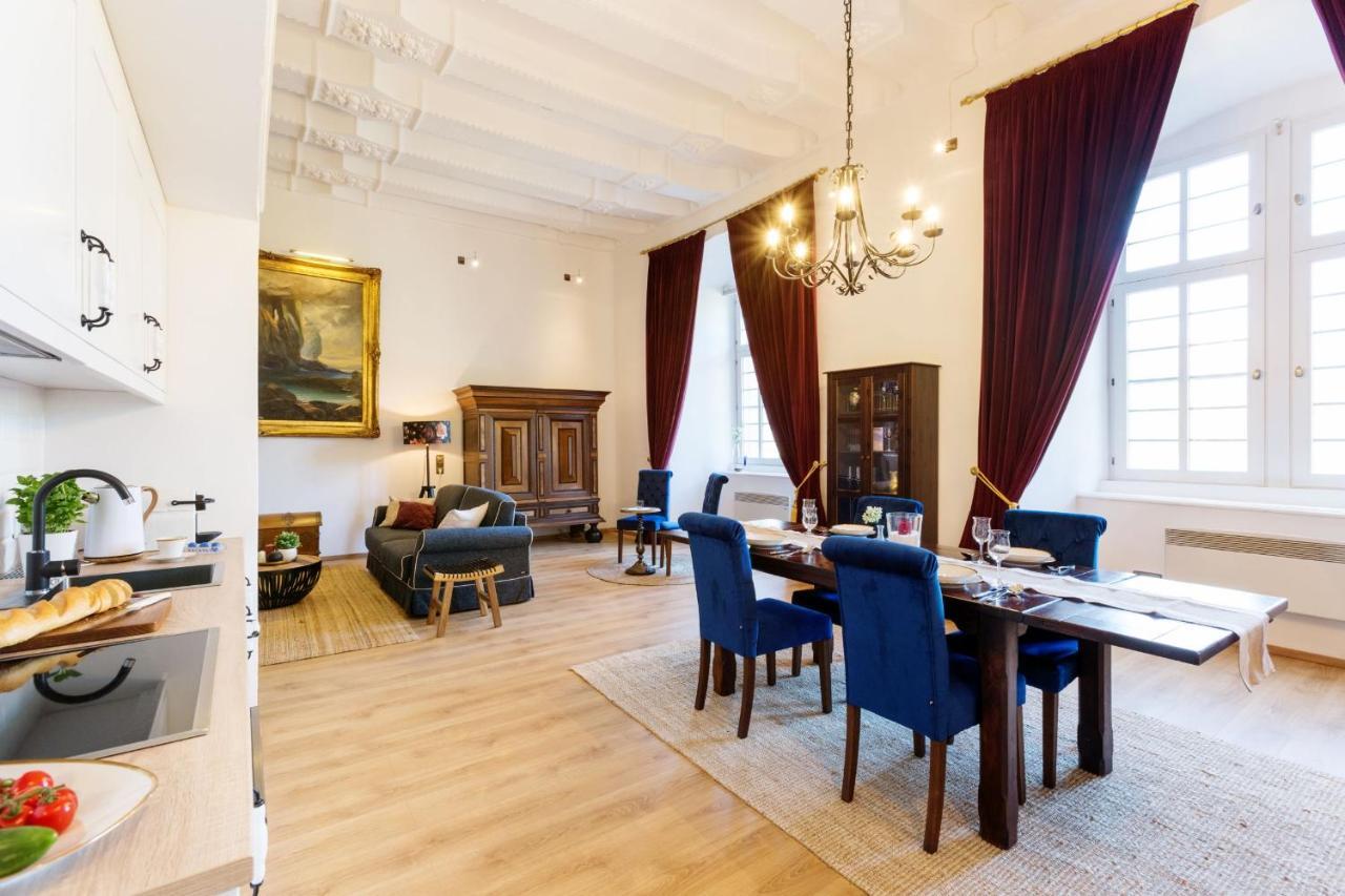 Ferienwohnung Saalstube - Schloss Adolphsburg 키르훈뎀 외부 사진