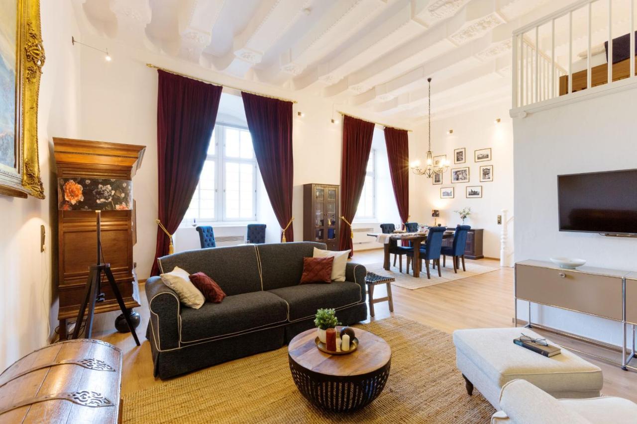 Ferienwohnung Saalstube - Schloss Adolphsburg 키르훈뎀 외부 사진