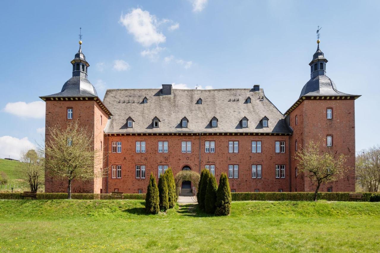 Ferienwohnung Saalstube - Schloss Adolphsburg 키르훈뎀 외부 사진